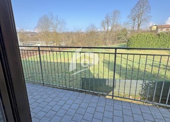 balcone camera - Two-room apartment Via Giuseppe Mazzini 9, Sangiano - photo 8