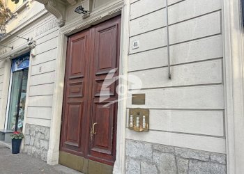 portone condominiale - Trilocale via Garibaldi 45, Laveno-Mombello - foto 25