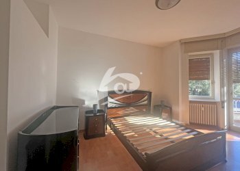 camera da letto - Trilocale VIA GARIBALDI 101, Laveno-Mombello - foto 14