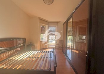 camera da letto - Trilocale VIA GARIBALDI 101, Laveno-Mombello - foto 15