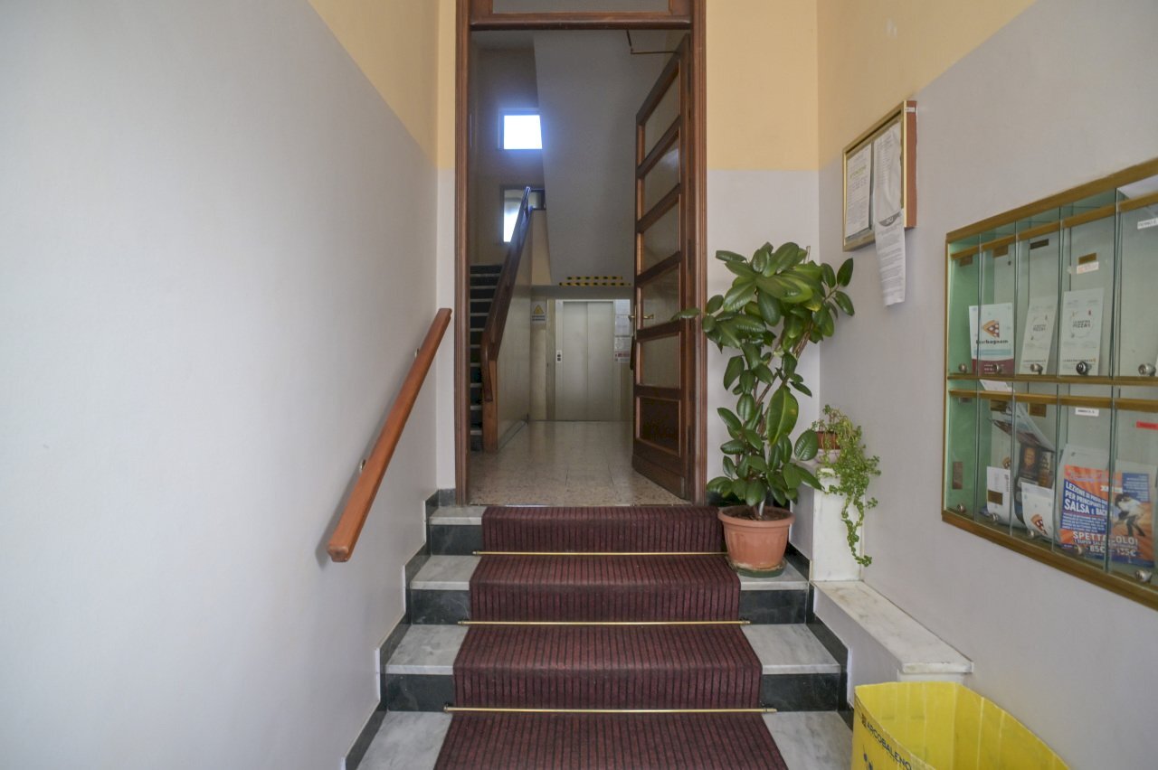 Trecate 0-4.JPG - Quadrilocale via trecate 15, Torino (zona Pozzo Strada) - foto 3