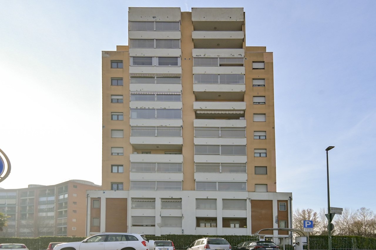 Pietro cossa 0-2.JPG - Quadrilocale Via Pietro Cossa 293/40, Torino - foto 2