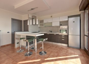 Pietro cossa 1-9.JPG - Quadrilocale Via Pietro Cossa 293/40, Torino - foto 13