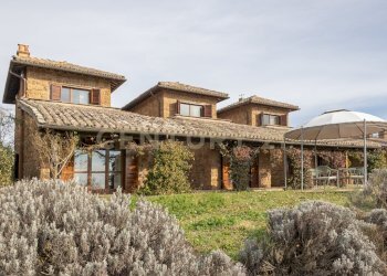 Esterni  (6).jpg - Villa Località Campo Rotondo snc, Capranica - foto 23