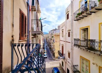 WhatsApp Image 2025-12-22 at 15.29.39 (1).jpeg - Porzione di casa Via Badalamenti 115, Carini - foto 21