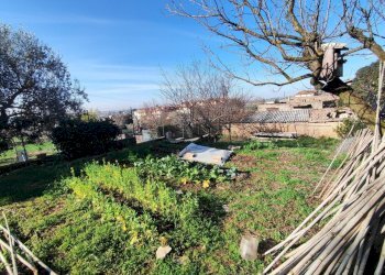 616812972_1451115120128420_254788486813928373_n.jp - Terreno agricolo Via Colle di Mitriano, Guidonia Montecelio - foto 16