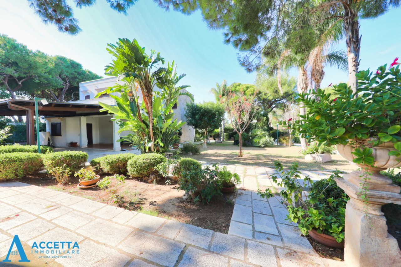 giardino - Villa Via Girasoli 292, Taranto - foto 2