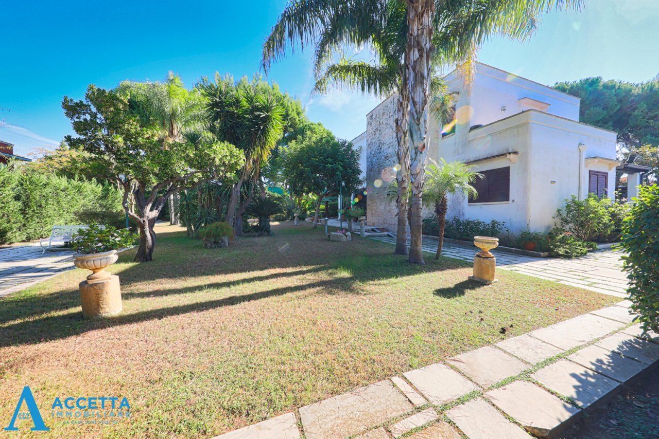 giardino - Villa Via Girasoli 292, Taranto - foto 3