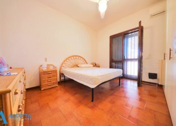 camera da letto - Villa Via Girasoli 292, Taranto - foto 27