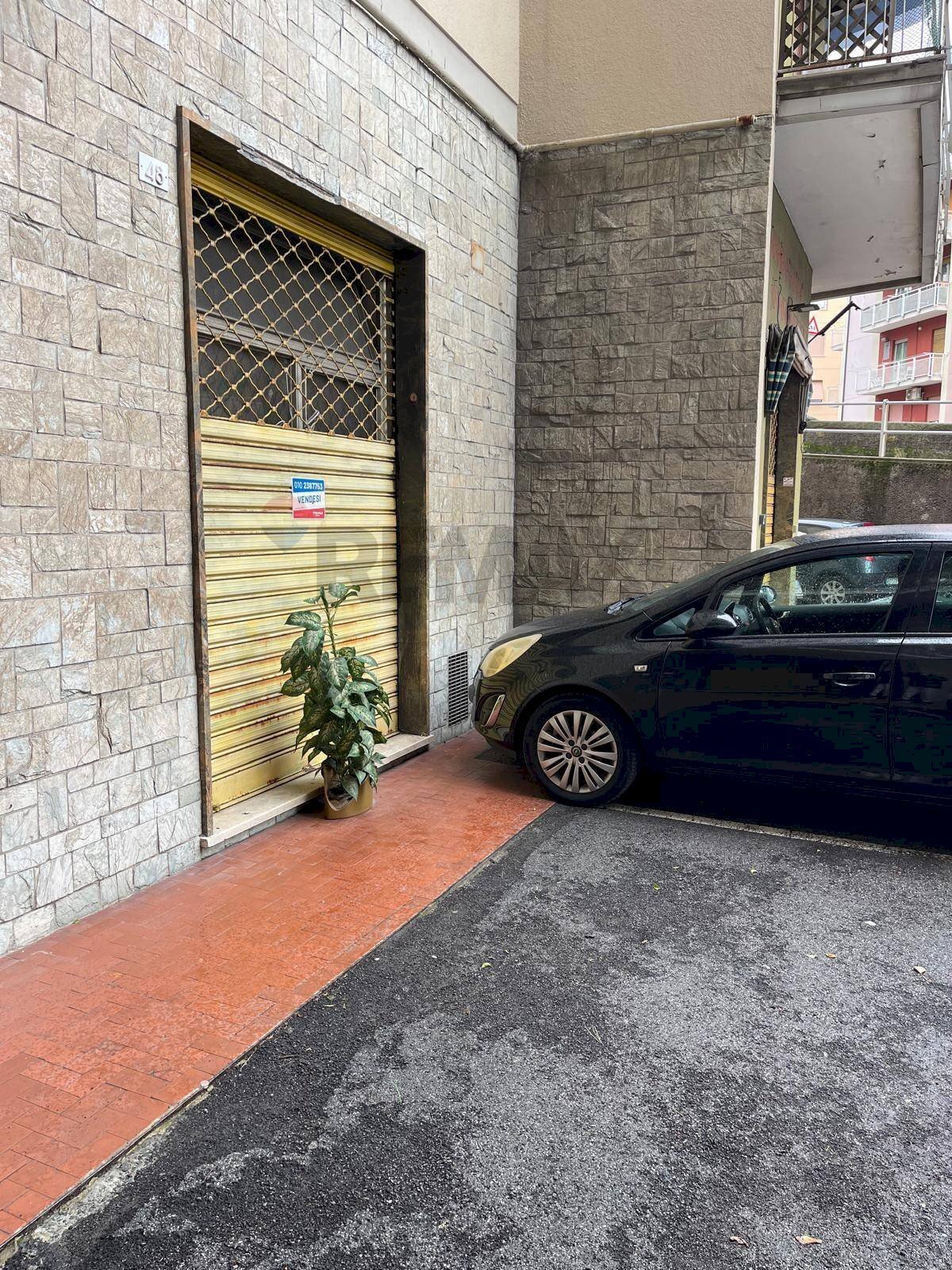 Negozio Via Sant'alberto, 48R 
 Sestri Ponente, Genova (zona Sestri Ponente) - foto 2