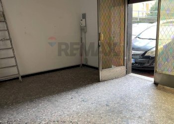 Negozio Via Sant'alberto, 48R 
 Sestri Ponente, Genova (zona Sestri Ponente) - foto 7