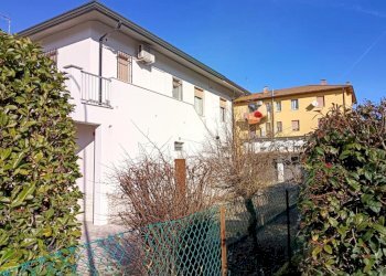 Portion of a house Via Murri, Molinella - photo 2