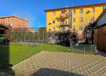 Portion of a house Via Murri, Molinella - photo 8