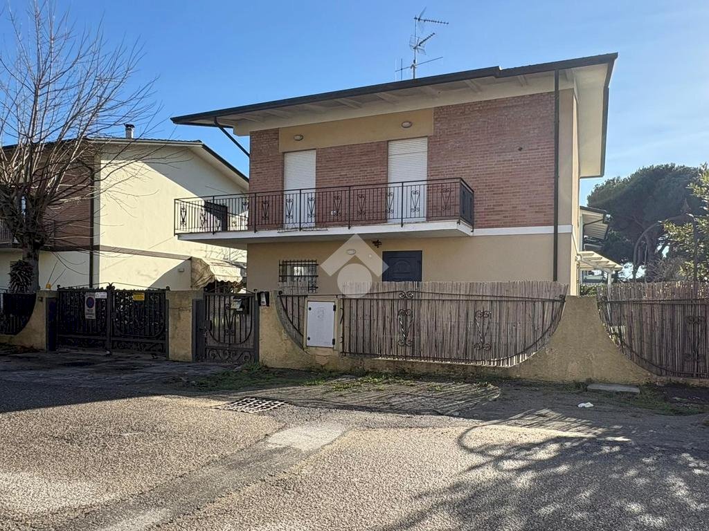 Villa Viale L.B. Alberti, Cesenatico - photo 2