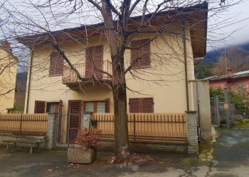 Casa indipendente piazza montenero, 4, Torre Pellice - foto 2