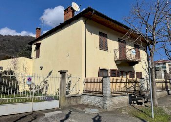 Casa indipendente piazza montenero, 4, Torre Pellice - foto 1