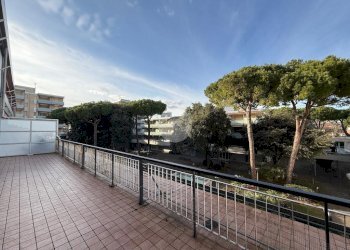 Three-room apartment Viale tritone, hamlet Pinarella, Cervia - photo 15