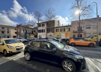 Negozio Viale Teresa Orelli, Galliate - foto 11