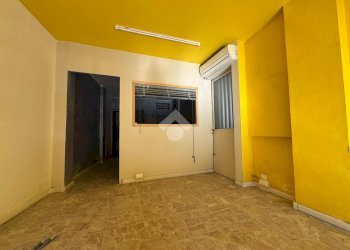 Negozio Viale Teresa Orelli, Galliate - foto 20