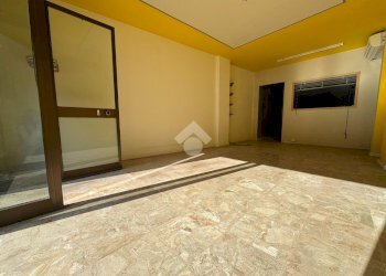 Negozio Viale Teresa Orelli, Galliate - foto 22