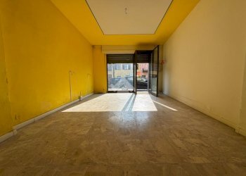 Negozio Viale Teresa Orelli, Galliate - foto 27