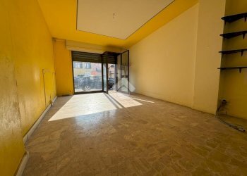 Negozio Viale Teresa Orelli, Galliate - foto 28