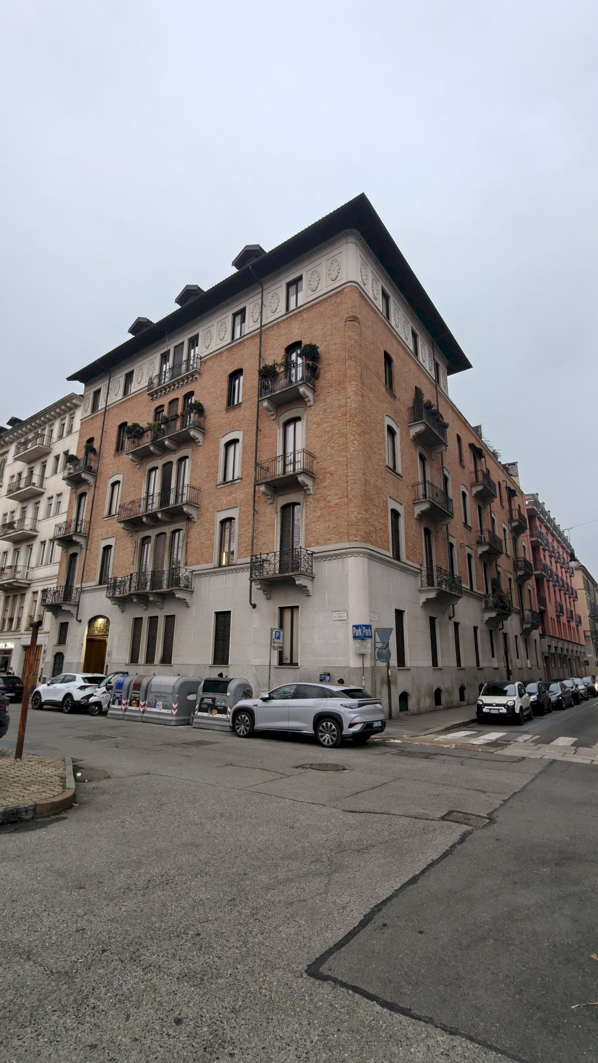 Palazzo - Three-room apartment Corso Re Umberto, 21 bis, Torino (neighborhood Centro) - photo 1