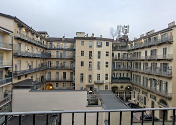 Affaccio interno - Three-room apartment Corso Re Umberto, 21 bis, Torino (neighborhood Centro) - photo 28