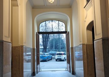 Androne - Three-room apartment Corso Re Umberto, 21 bis, Torino (neighborhood Centro) - photo 3