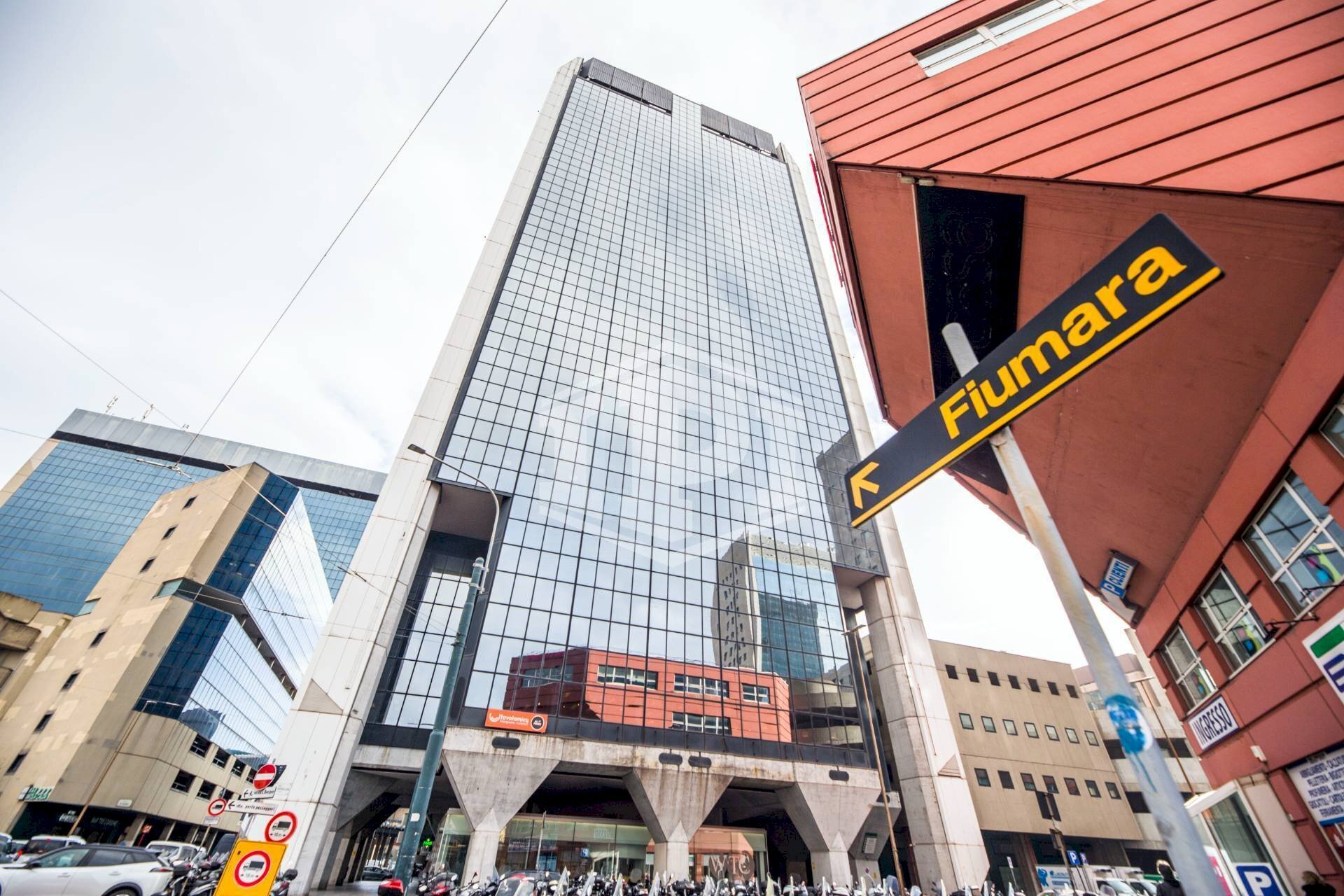 Office via de Marini, Genova (neighborhood Sampierdarena) - photo 1