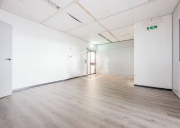 Office via de Marini, Genova (neighborhood Sampierdarena) - photo 5