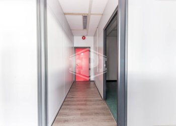 Office via de Marini, Genova (neighborhood Sampierdarena) - photo 18