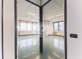 Office via de Marini, Genova (neighborhood Sampierdarena) - photo 37