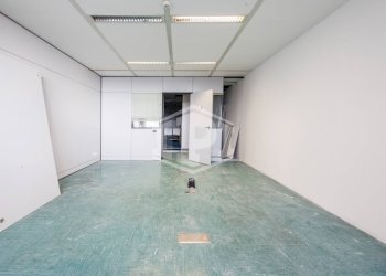 Office via de Marini, Genova (neighborhood Sampierdarena) - photo 44