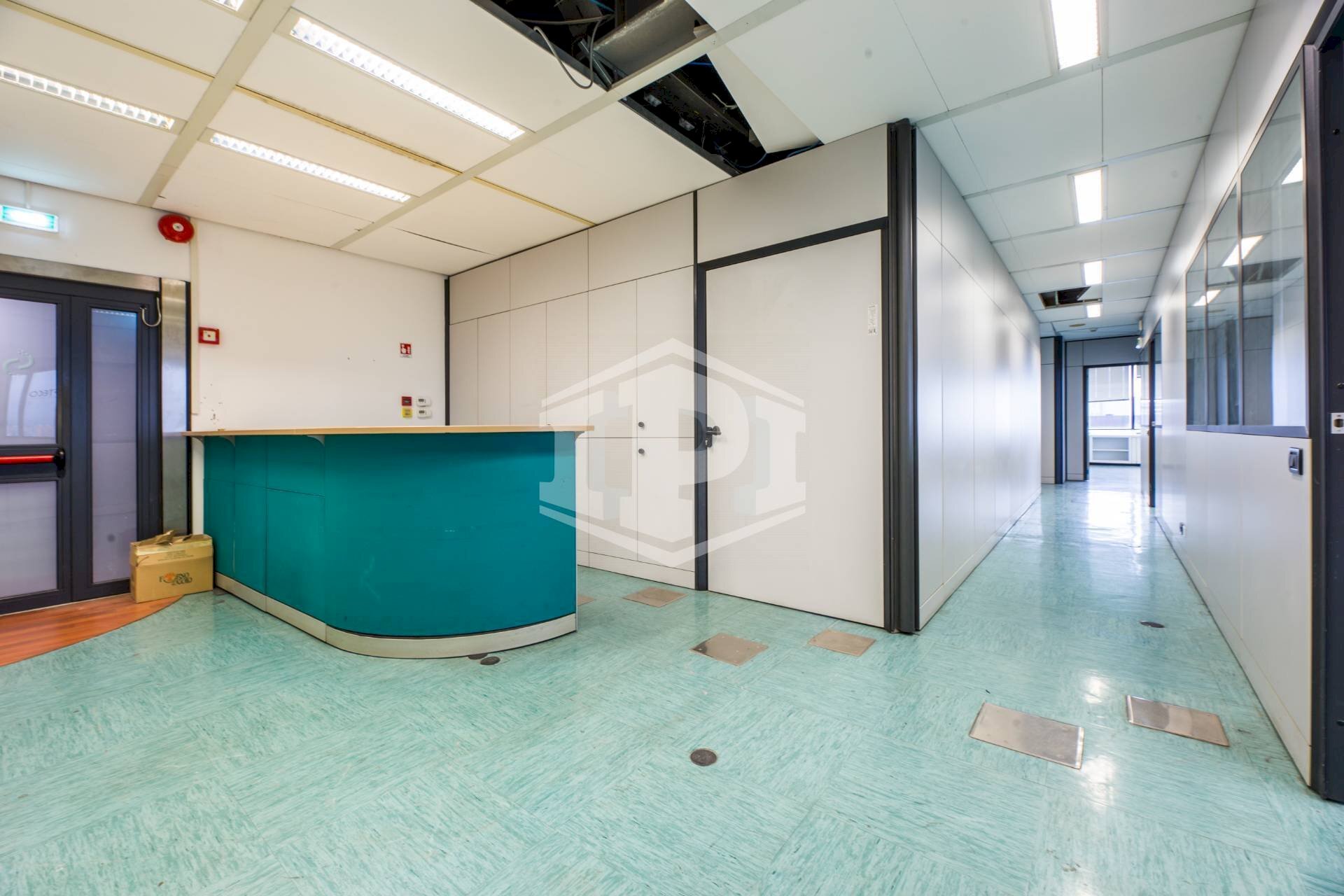 Office via de Marini, Genova (neighborhood Sampierdarena) - photo 2