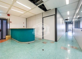 Office via de Marini, Genova (neighborhood Sampierdarena) - photo 2