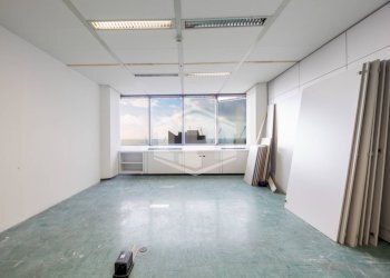 Office via de Marini, Genova (neighborhood Sampierdarena) - photo 15