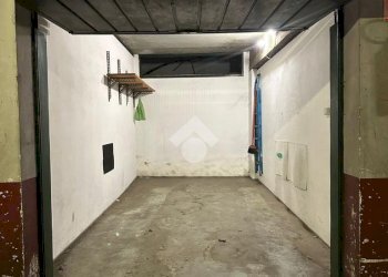 Box Via Tolmino, Torino (zona San Paolo) - foto 7