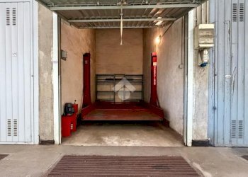 Box Corso Sebastopoli, Torino (zona Santa Rita) - foto 1