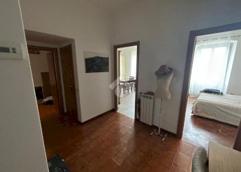 Quadrilocale Via Montaldo, Genova (zona Marassi) - foto 2