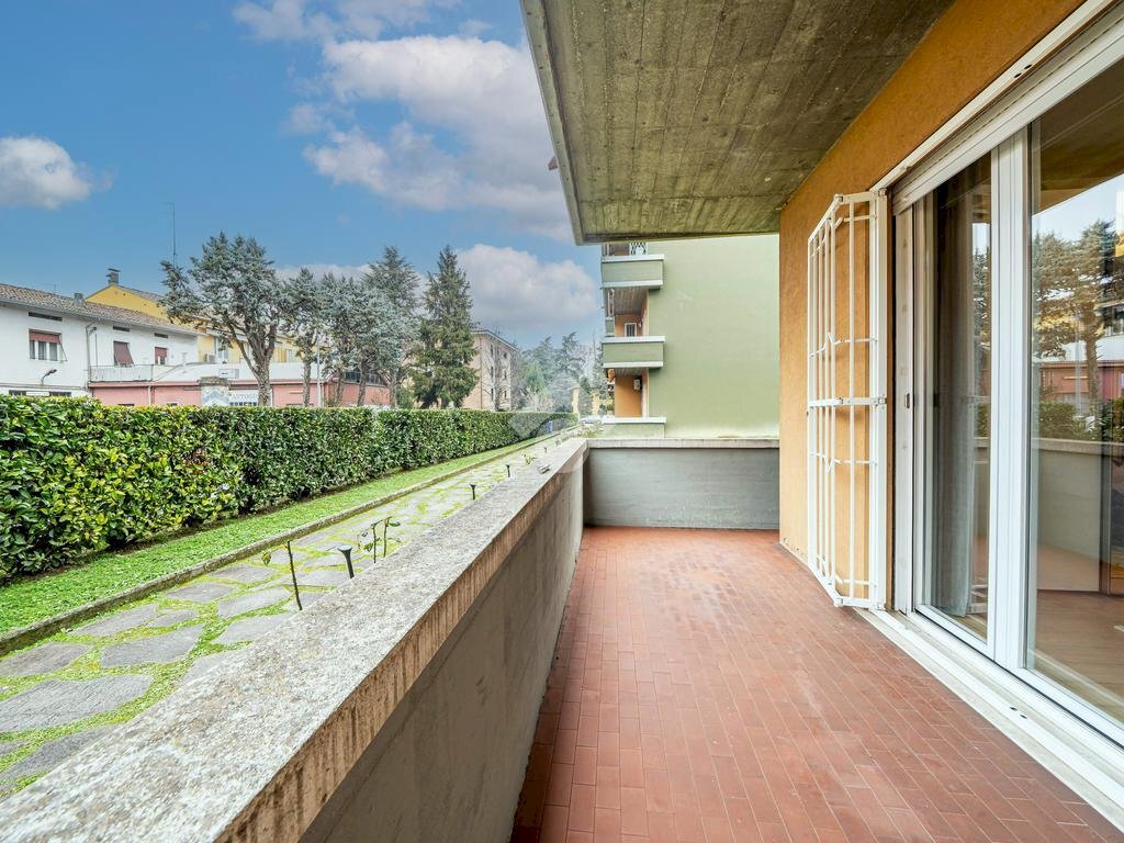 Three-room apartment Via Cimarosa, Parma (neighborhood San Lazzaro) - photo 2