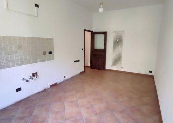 Trilocale via Campomorone, Genova (zona Pontedecimo) - foto 1