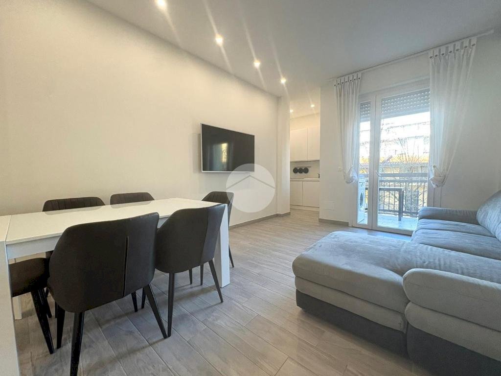 Three-room apartment Viale Raffaello Sanzio, Cesenatico - photo 2