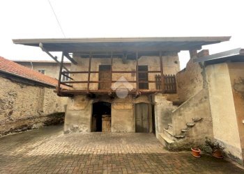 Casa semi indipendente Vicolo Pellegrino, Gozzano - foto 4