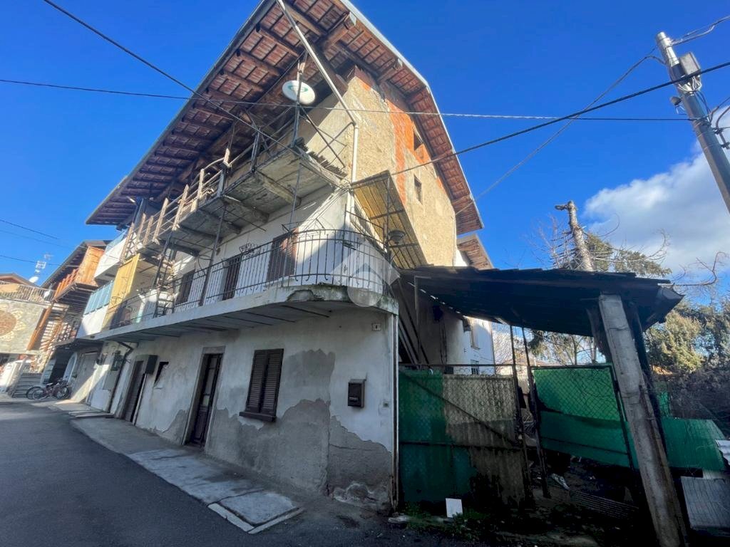 Casa semi indipendente Via E. Fermi, Borgomanero - foto 1