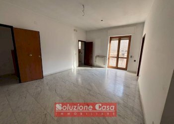 Foto 3 - Casa indipendente via Mario Pagano
 
16, Canosa di Puglia - foto 3