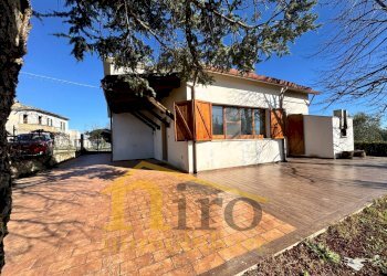 Foto 1 - Independent house Contrada Senarica
 
8, Moscufo - photo 1