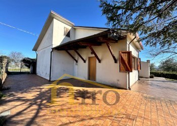 Foto 2 - Independent house Contrada Senarica
 
8, Moscufo - photo 2