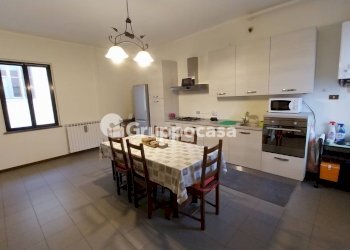 Foto 5 - Trilocale Via Santa Crescenzia
 
6, Magenta - foto 5