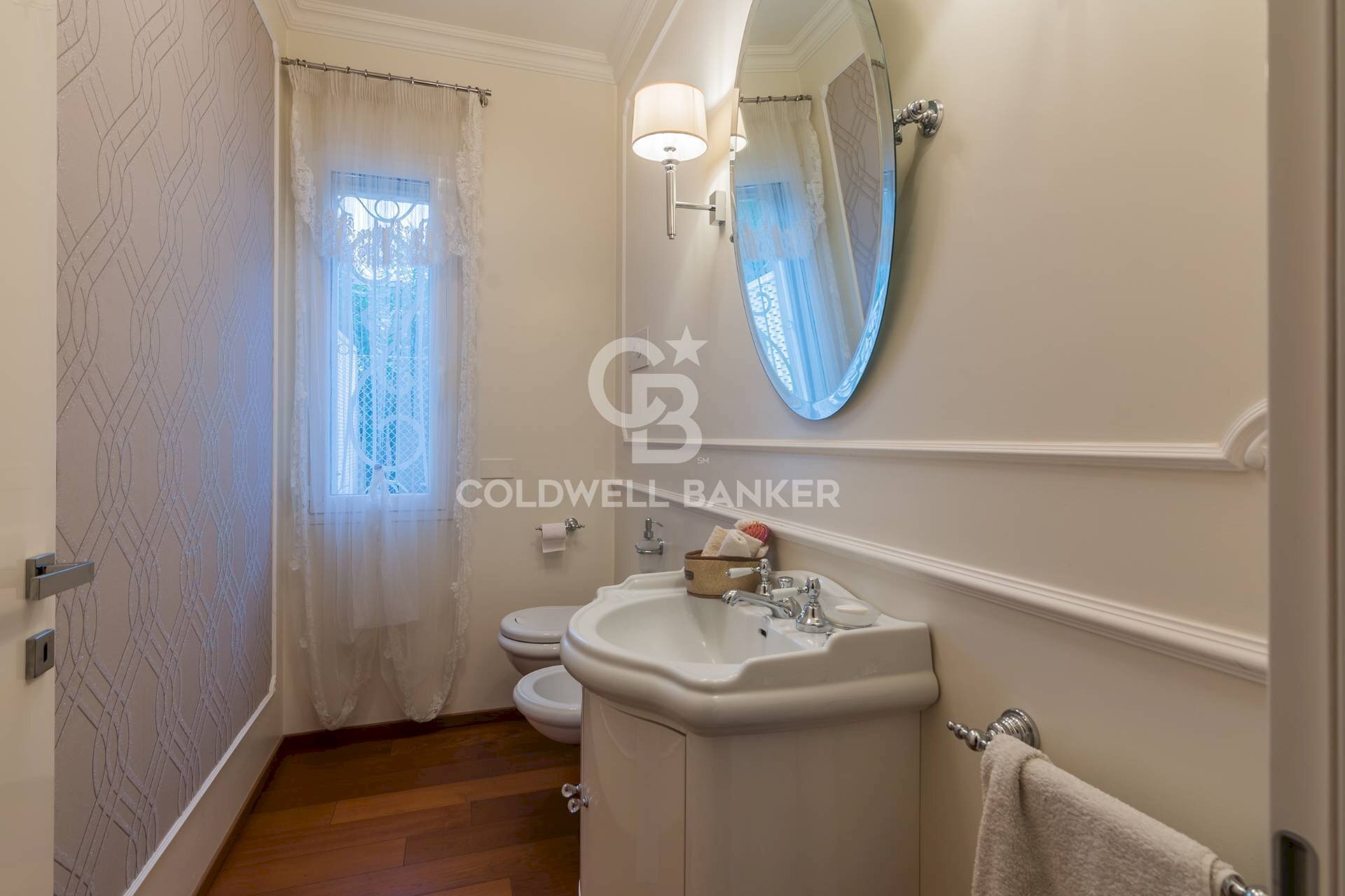 Foto 2 - Villa Viale Bologna
 
1, Riccione - foto 2